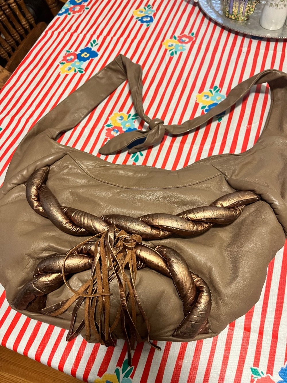 Vintage 80's brown puffer leather crossbody/shoulder bag